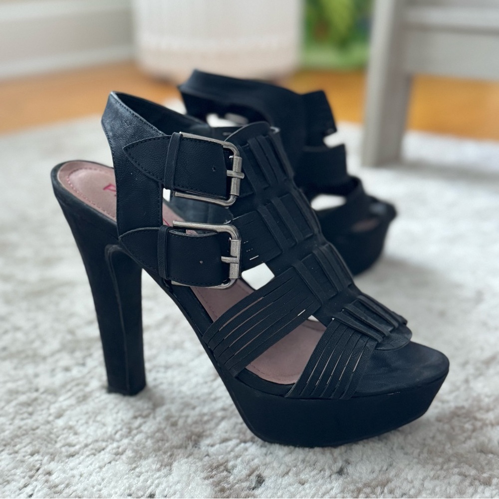 Pink & Pepper Black High Heel Platform Sandals